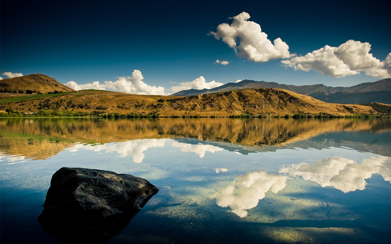 Pristine lake in New Zealand
