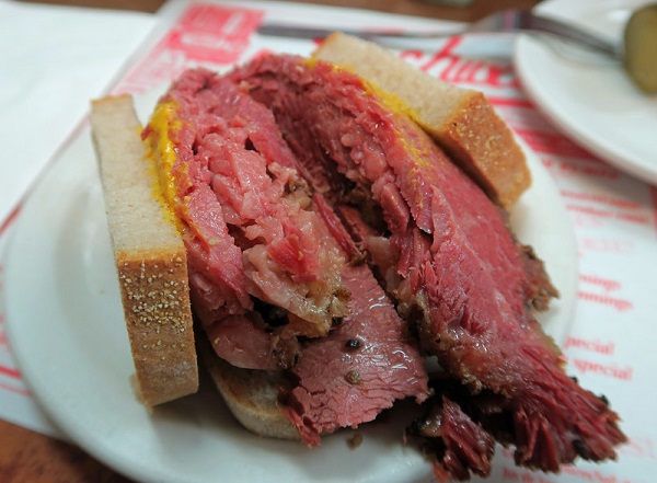 Montreal-Smoked-Meat-Sandwich-Deli-Canada